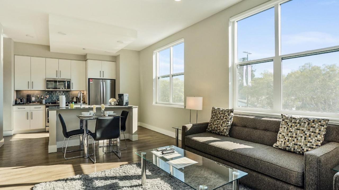 Global Luxury Suites In The Heart Of San Carlos Oda fotoğraf