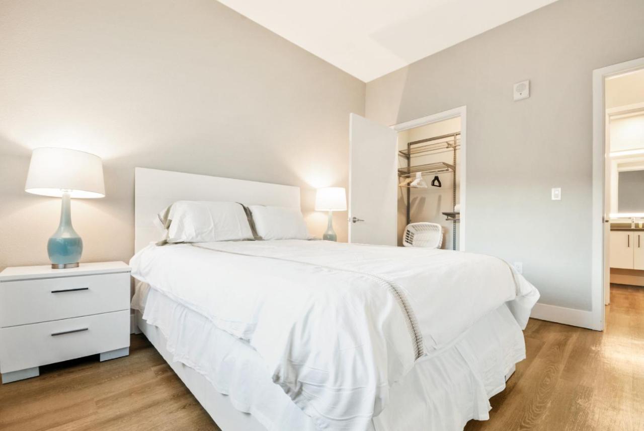 Global Luxury Suites In The Heart Of San Carlos Oda fotoğraf