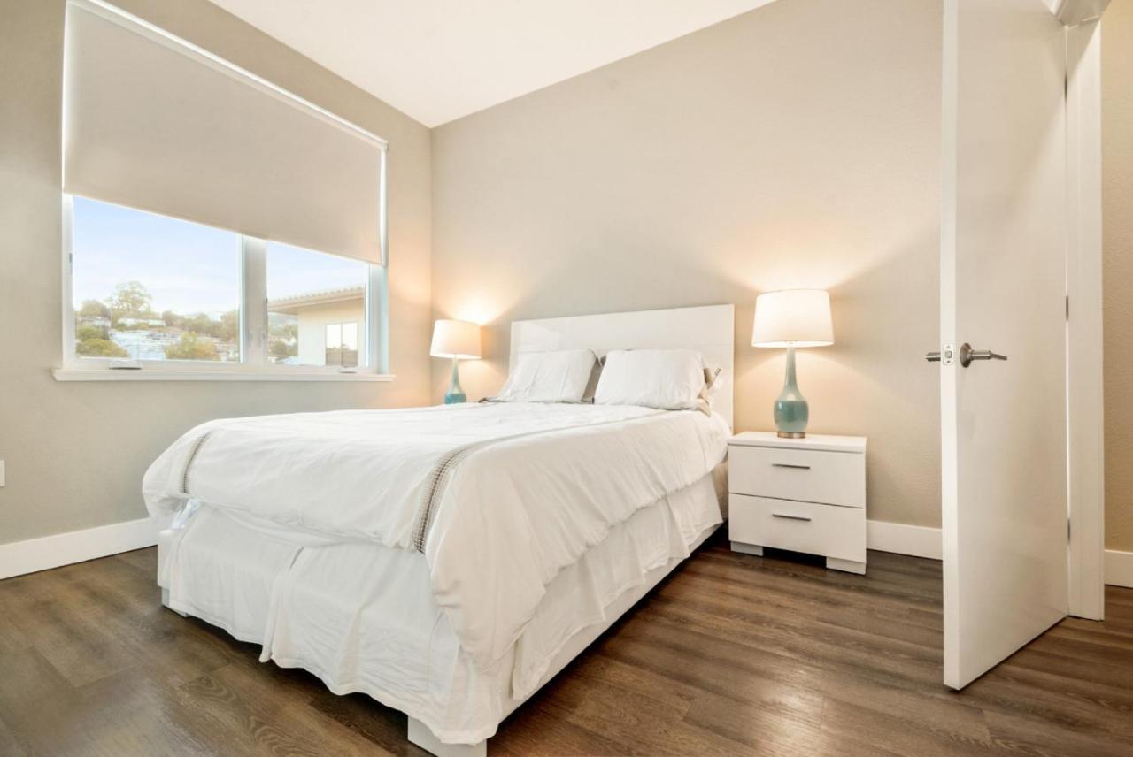 Global Luxury Suites In The Heart Of San Carlos Oda fotoğraf